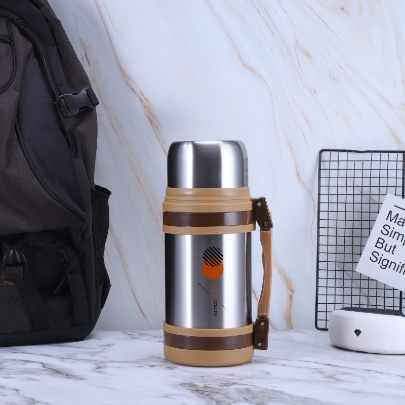 304 stainless steel vacuum insulated kettle, large-capacity kettle, outdoor sports travel kettle, portable handle thermos pic 4