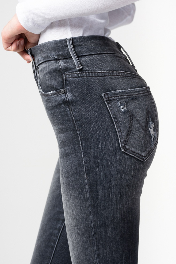 The new Mother high-waisted 9-inch high-elasticity skinny jeans, which are the same style as those worn by European and American bloggers, can lift the buttocks and make you look slimmer. Korean style jeans for women pic 24