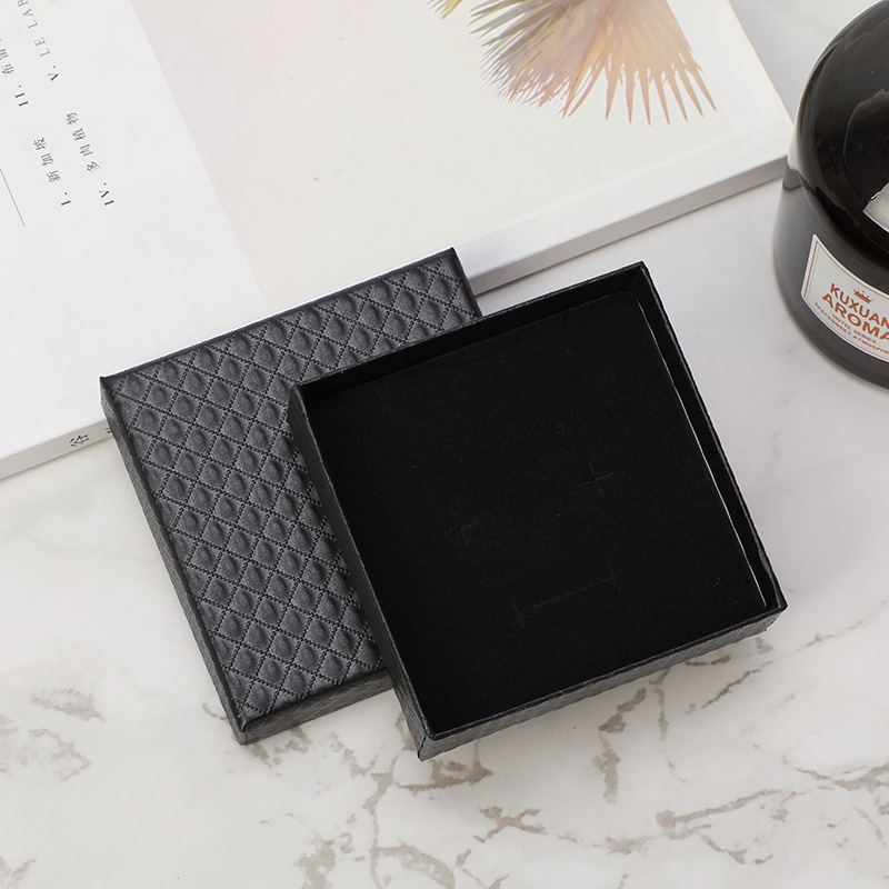 Wholesale of hot-selling diamond-patterned jewelry packaging boxes, bracelets, necklaces, rings, top and bottom covers, and accessory storage boxes pic 7