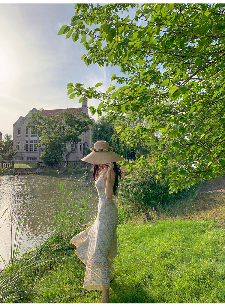 XIAOLI夜幕蕾丝A字V领吊带碎花连衣裙新款法式小众长裙子女夏详情18