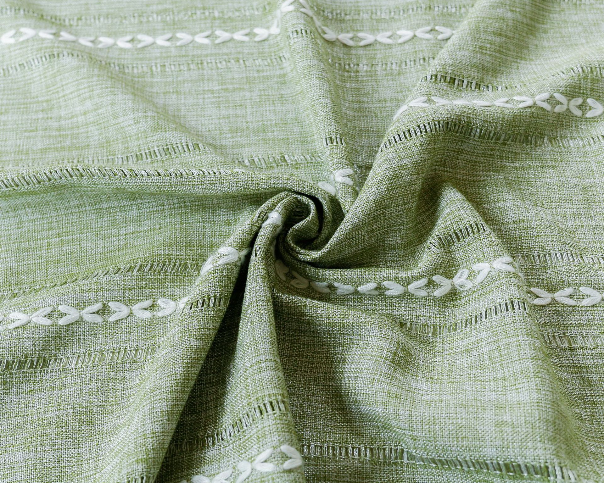 Cross-border retro country tablecloth, green hollowed-out decoration, cotton and linen tablecloth, embroidered decoration, party restaurant picnic mat pic 40