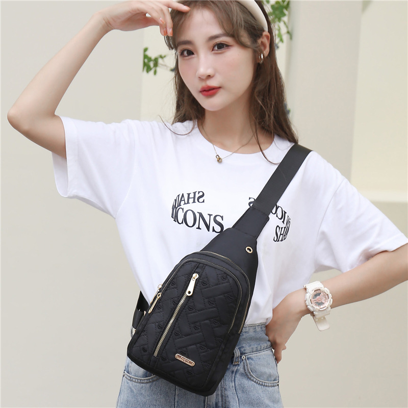 磁吸扣胸包男士斜挎包多功能时尚单肩包2024新款高级感轻便腰包详情7