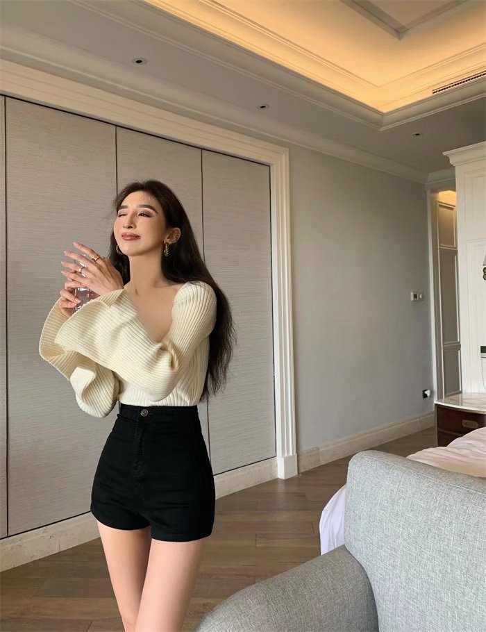 High-waisted denim shorts for women, slimming and form-fitting straight-leg pants, 2022 summer new solid color versatile casual pants pic 41