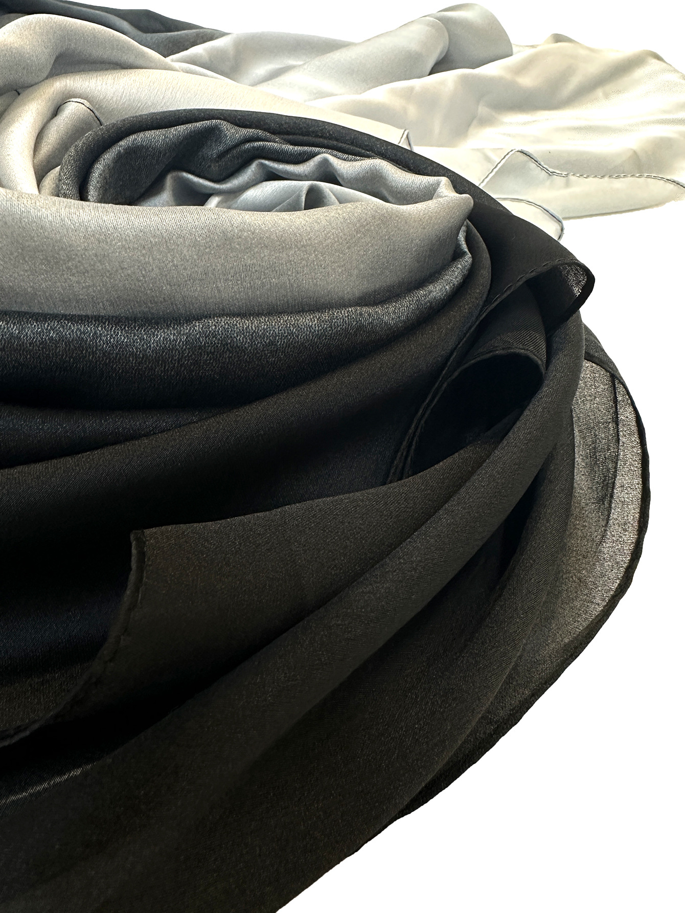 新款欧美出口高级 时尚百搭仿真丝缎面渐变色围巾披肩 工厂批发详情10