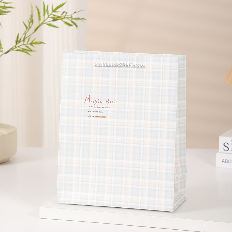 新款条纹格加厚白卡礼品袋伴手礼纸袋商场购物手提袋纸袋现货批发详情14