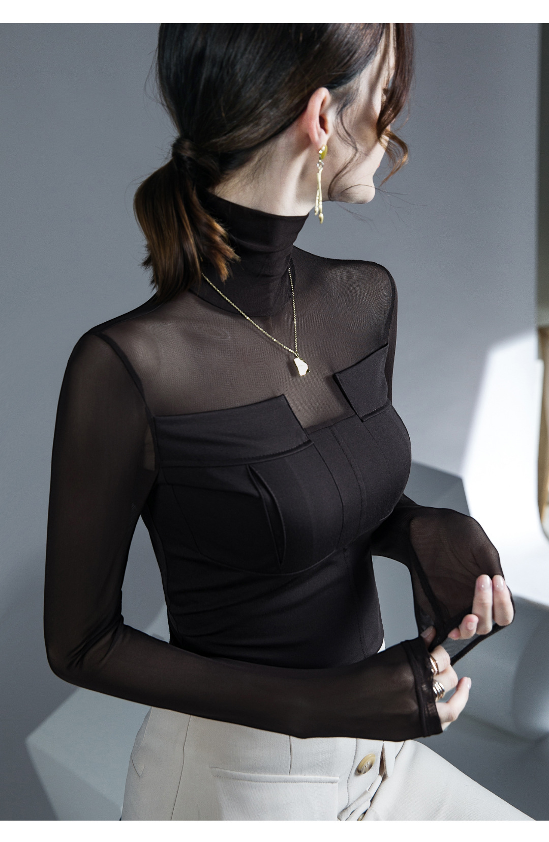 芙笙纪网纱微透拼接上衣秋冬新款内搭打底衫洋气高领长袖详情6