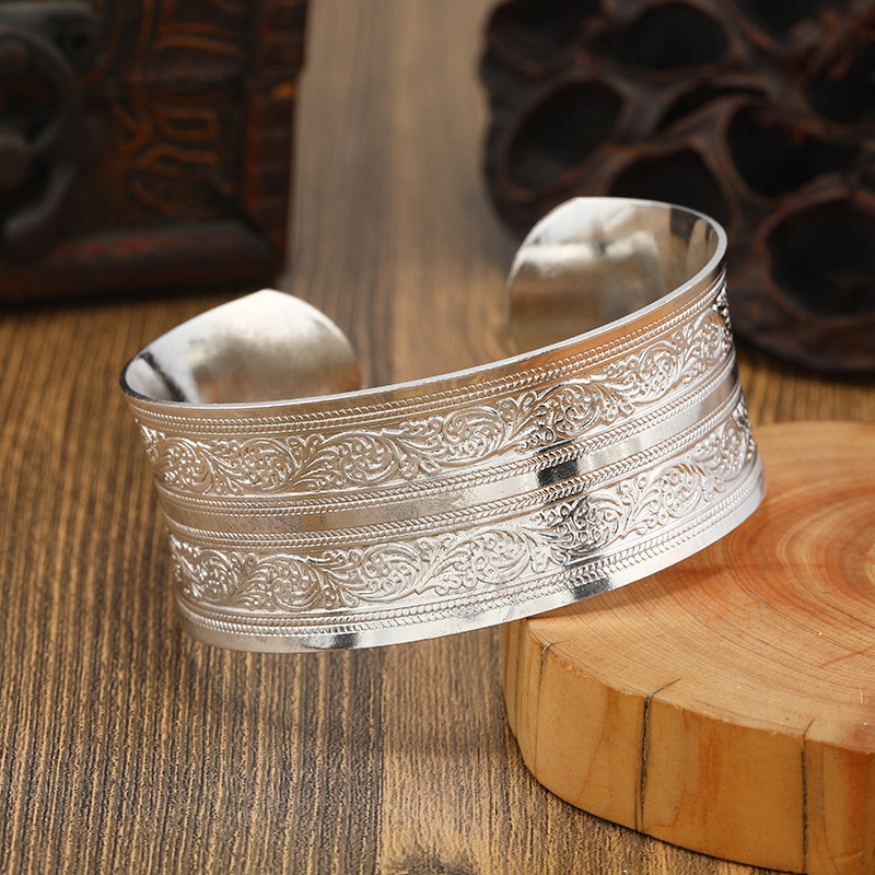 Retro ethnic style Miao silver bracelet, personalized wide opening bracelet, new Chinese style ancient style Guizhou handmade silver jewelry bracelet for children pic 5