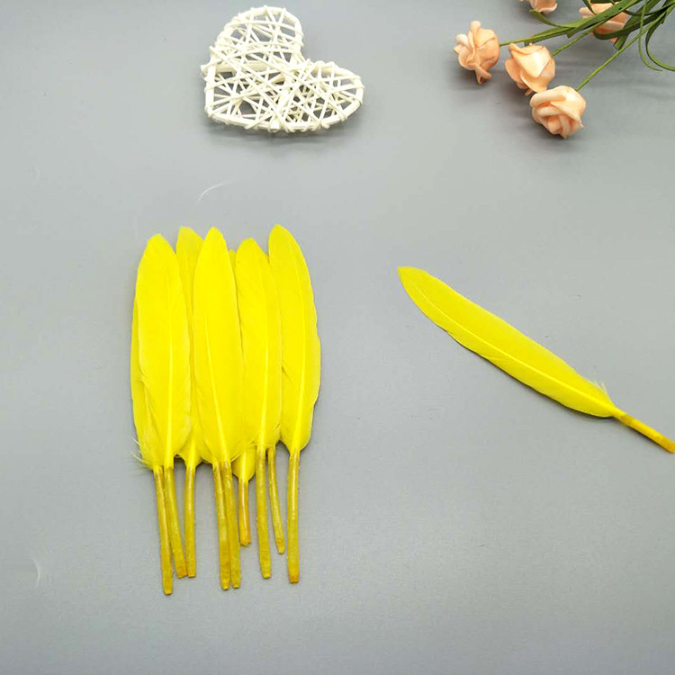 The manufacturer wholesales large quantities of goose feathers, small straight knives, colorful feathers, DIY kindergarten handcrafted materials, earrings, accessories, and goose feathers pic 45