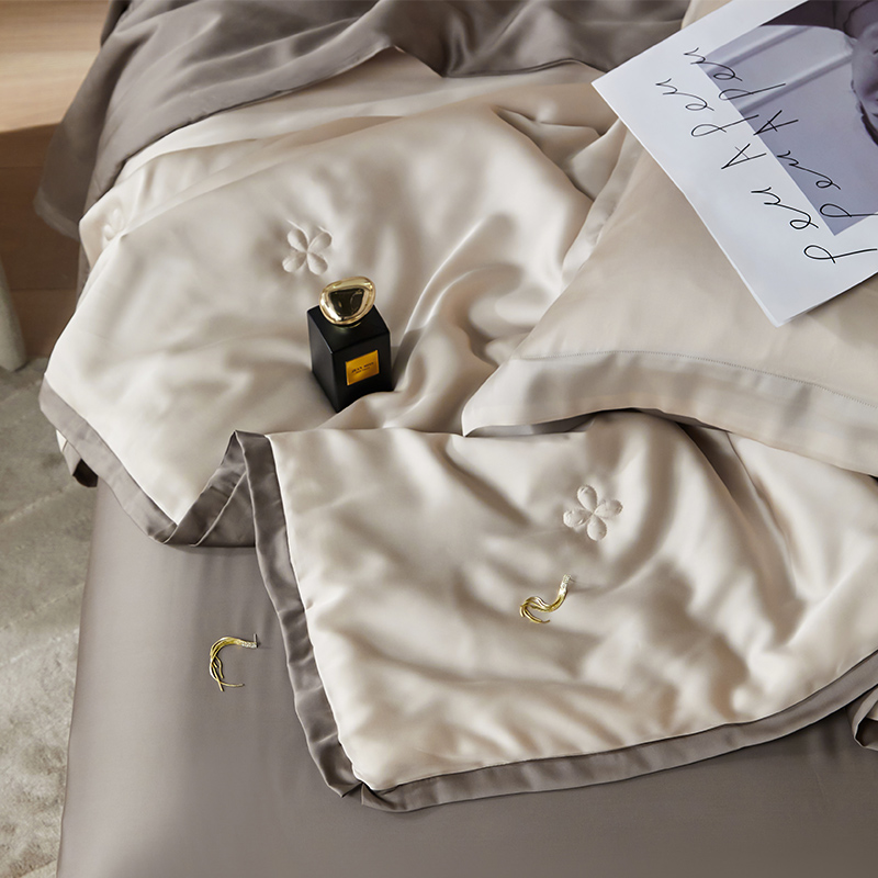 高端120支天丝夏凉被四件套夏季薄被子可水洗冰丝夏被真丝空调被.详情2