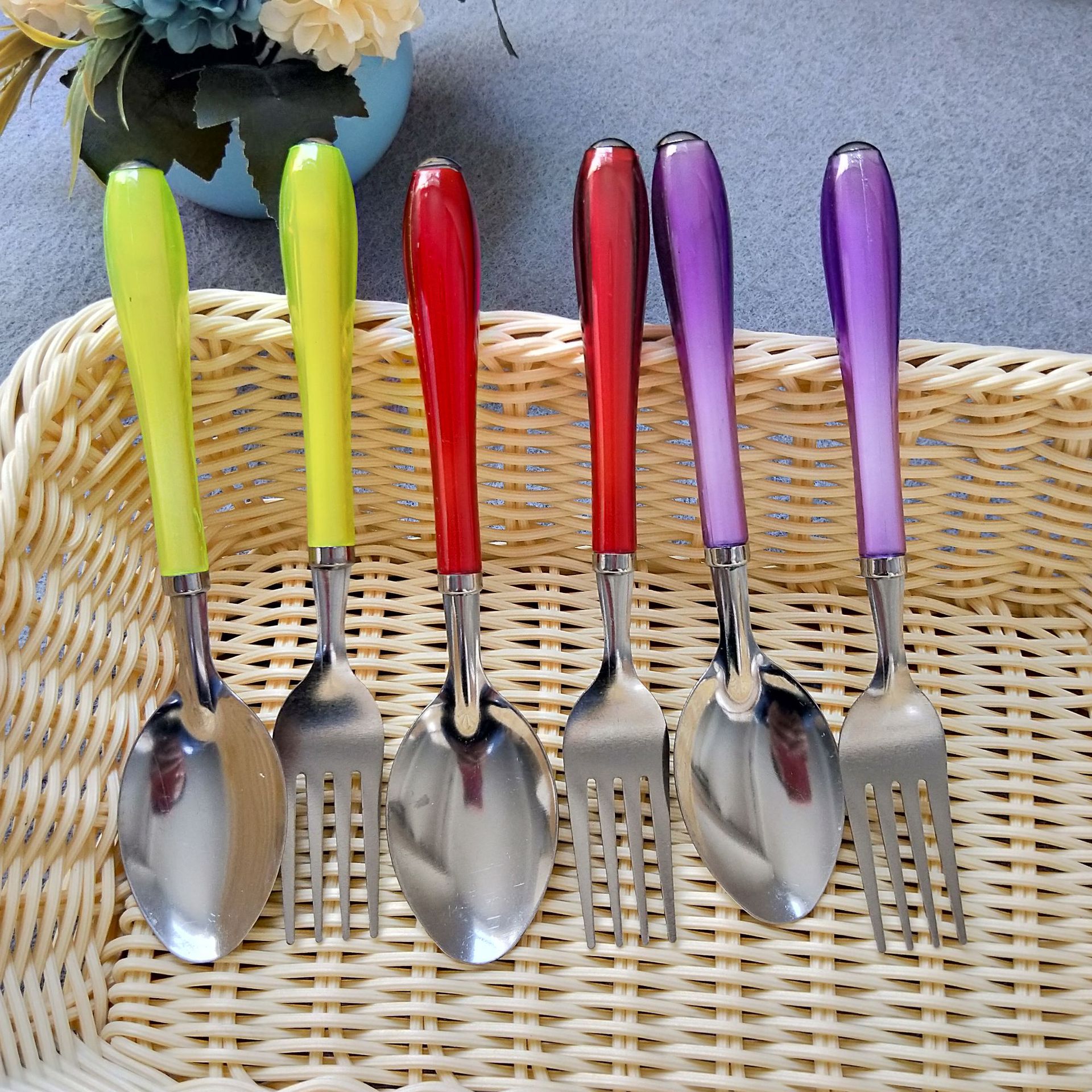 One-yuan and two-yuan spoon and fork sets, colorful handle spoons and forks, spoons and forks, one-yuan supply pic 4