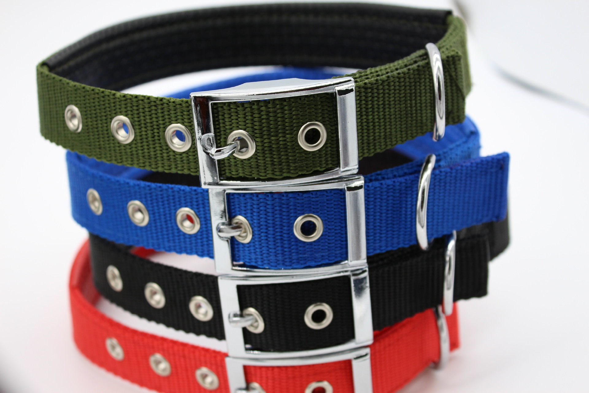 Wholesale of pet supplies: small, medium and large dog collars, color-blocked neck collars, color-blocked PP foam pic 9