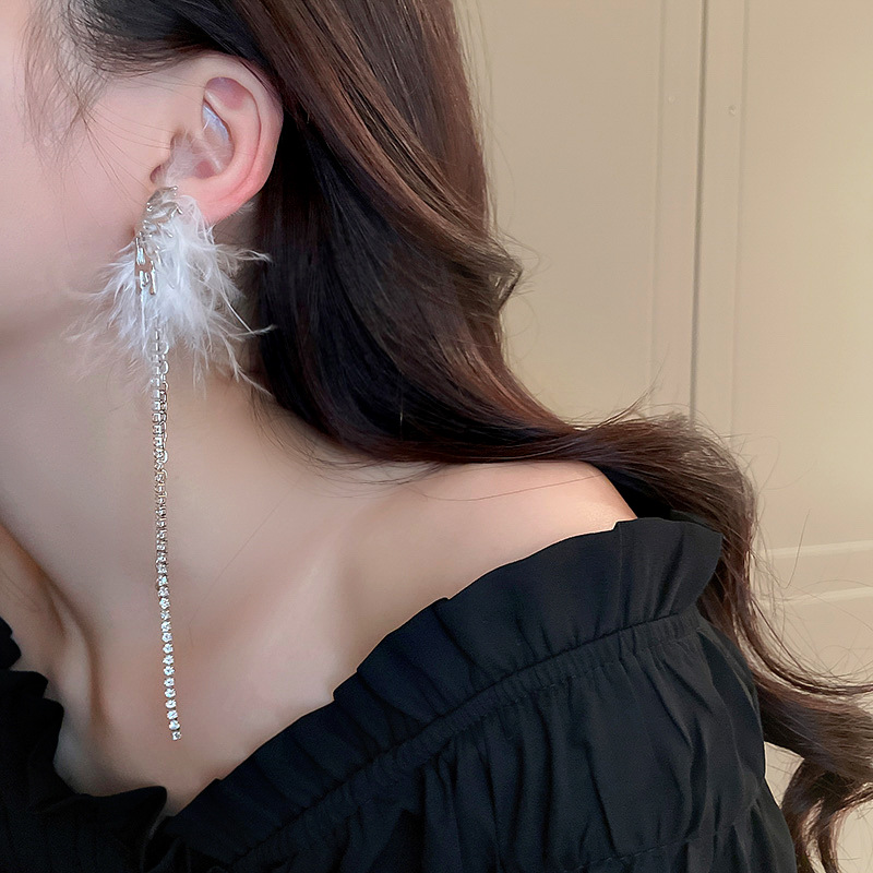 Silver needle asymmetrical feather butterfly diamond-encrusted tassel earrings, niche and unique design sense ear studs, popular long earrings pic 1