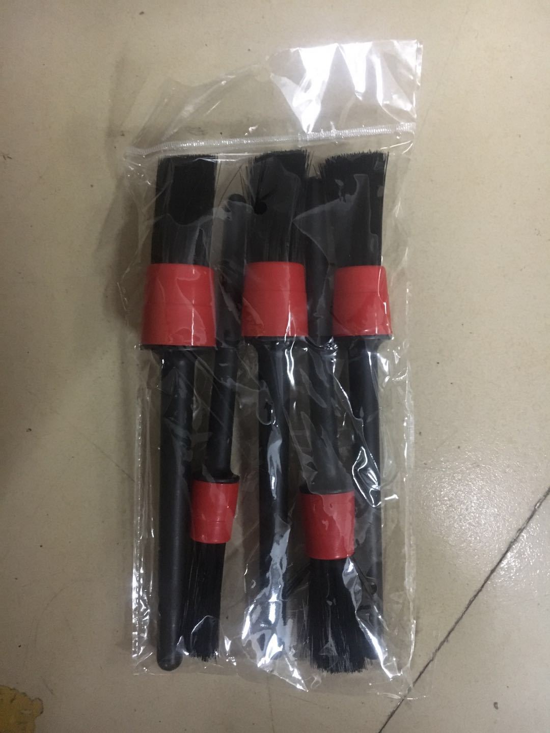 14185726023_1152044487