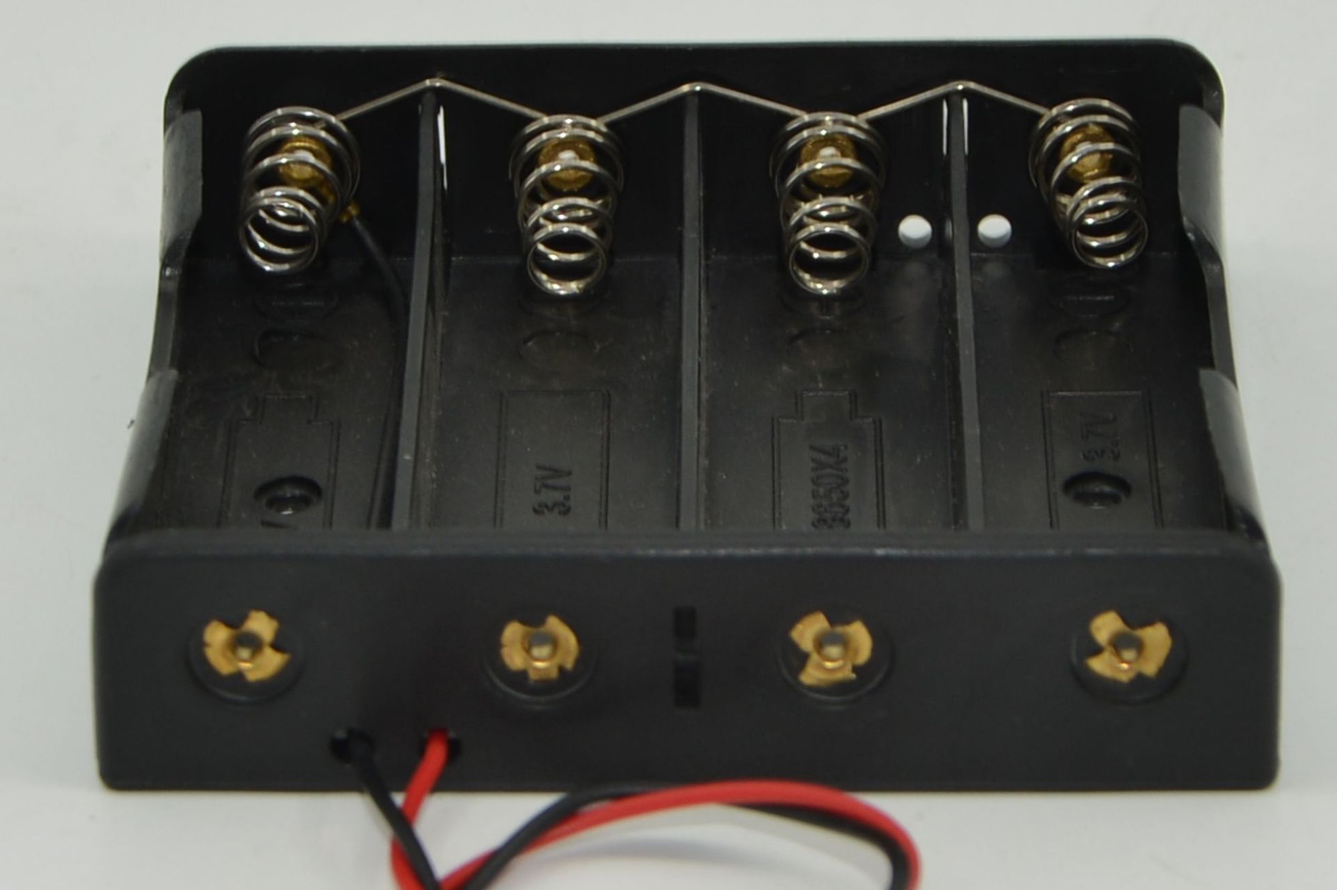 18650 电池盒 四节电池座 18650 4节18650电池盒 带线 并联 3.7V详情4