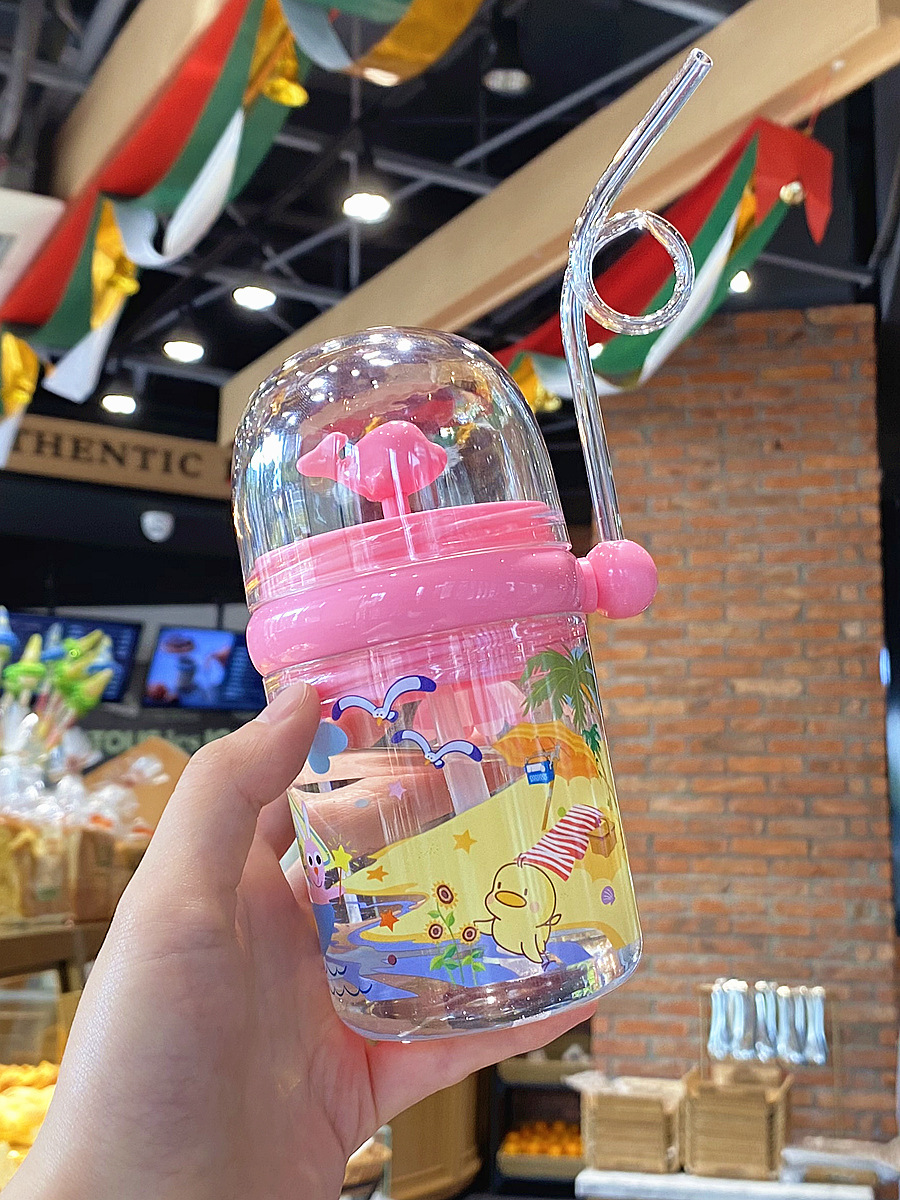Whale spout cup student straw pic 1