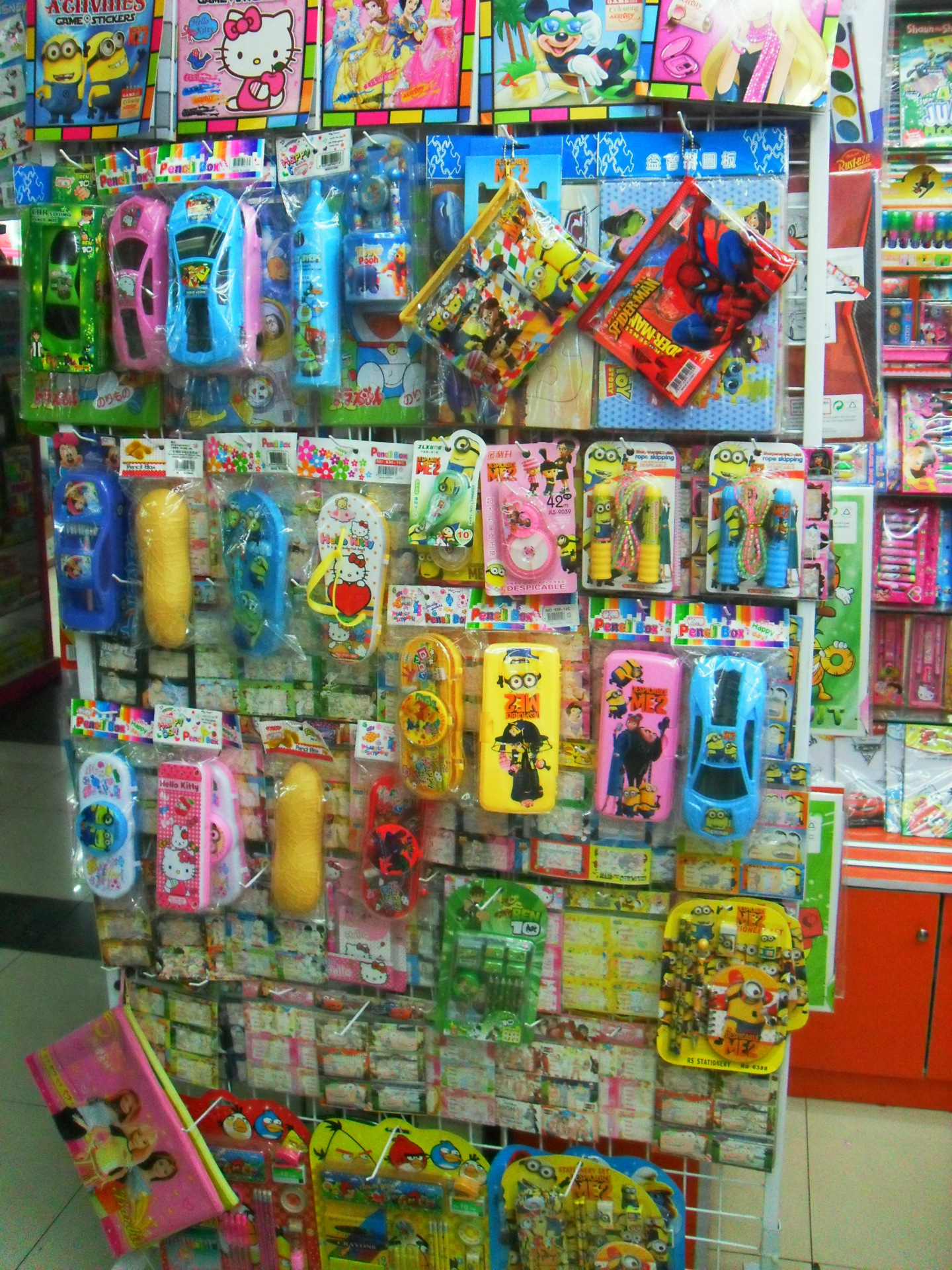 Wholesale of cartoon stationery sets, card suction packaging, coin purses, pencils, rulers, erasers, and student gifts pic 19
