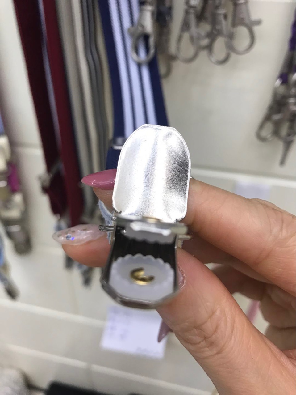 厂家直销实力工厂背带夹 鸭嘴扣 点点面 梯胶 现货供应详情4