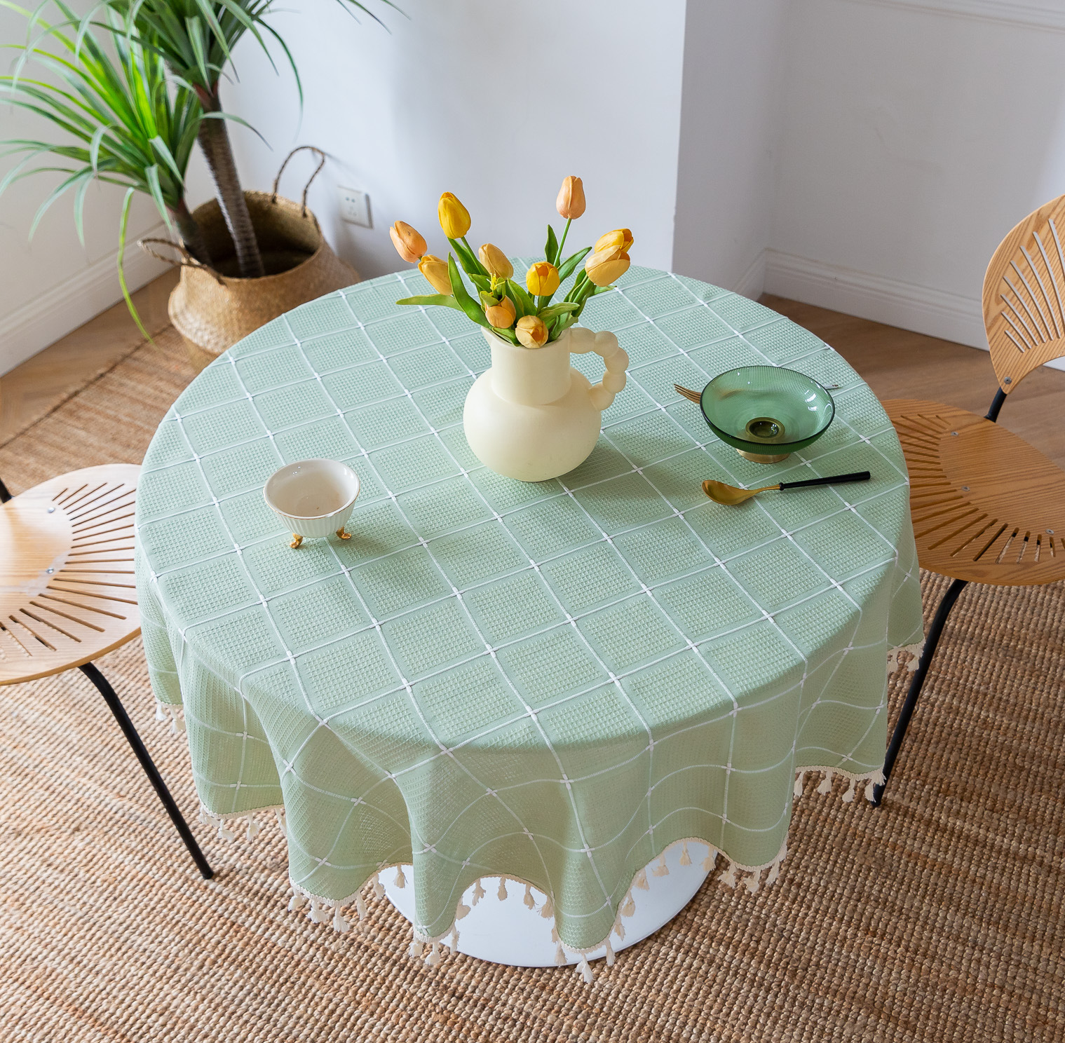 Cross-border new embroidered checkered decorative items, home tablecloths, Japanese solid color, American thickened table cushions pic 25
