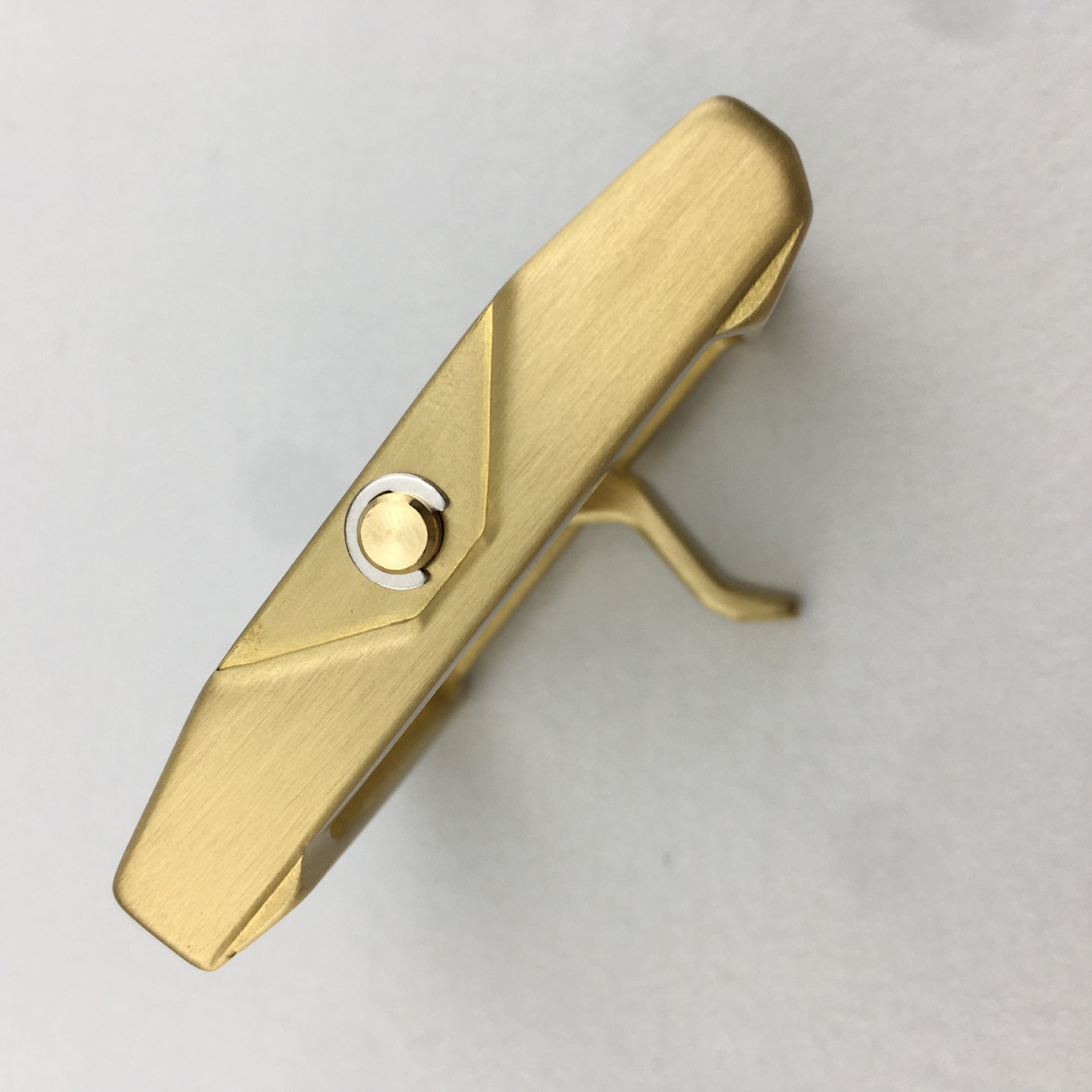 4.0 Inner diameter pure copper V-shaped buckle, thick and durable. Pure copper belt buckle, hand-carved and polished, personalized belt buckle pic 5