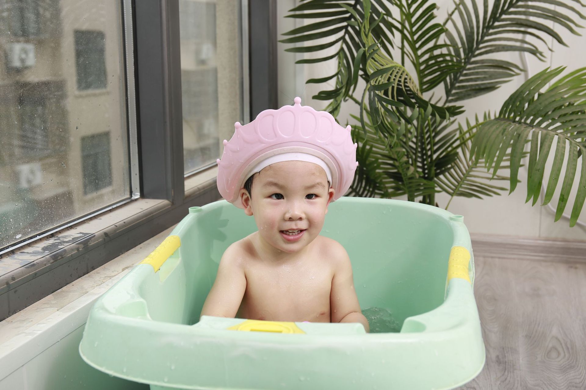 升级版硅胶婴幼儿洗头帽护眼护耳洗澡神器宝宝浴帽小孩洗发防水帽 pic 5