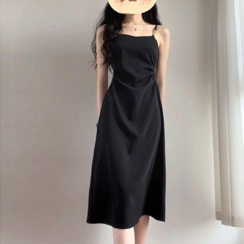 黑色吊带连衣裙子女夏季2024新款收腰显瘦高级感气质赫本风小黑裙详情30