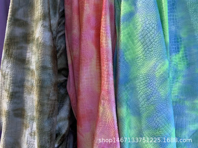 Short plush dinosaur pattern fabric, tie-dyed embossed gradient color, various toys, clothing and accessories, crocodile pattern velvet fabric pic 2