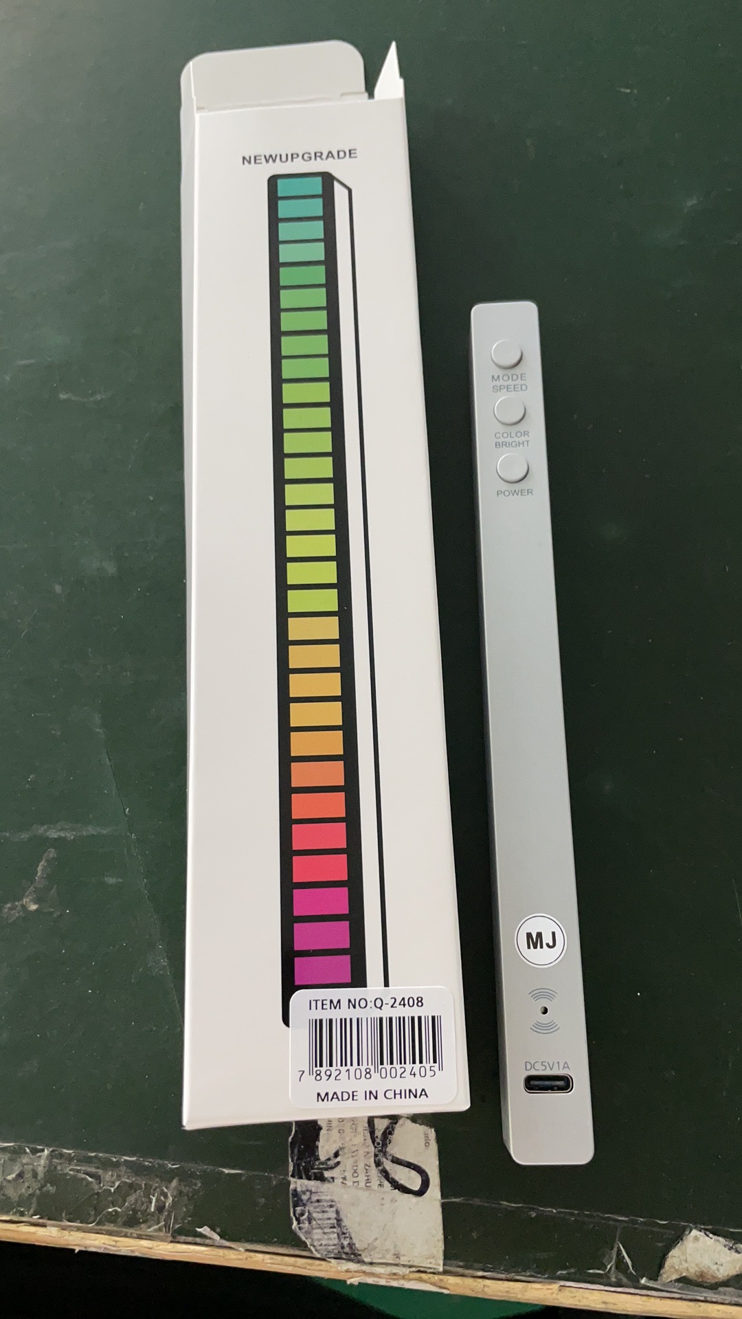 Cross-border charging model, battery-powered floor lamp, rhythm lamp, sound pickup lamp, music atmosphere lamp, RGB sound control music atmosphere lamp pic 2