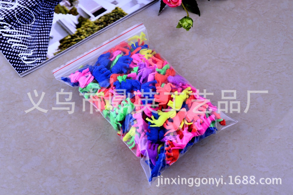 鼎浩 2025新款泡水膨胀变大戏水玩具动漫恐龙动物水精灵海洋宝宝批发 1kg/包 适合DIY 实体门店 夜市地摊玩具减压详情2