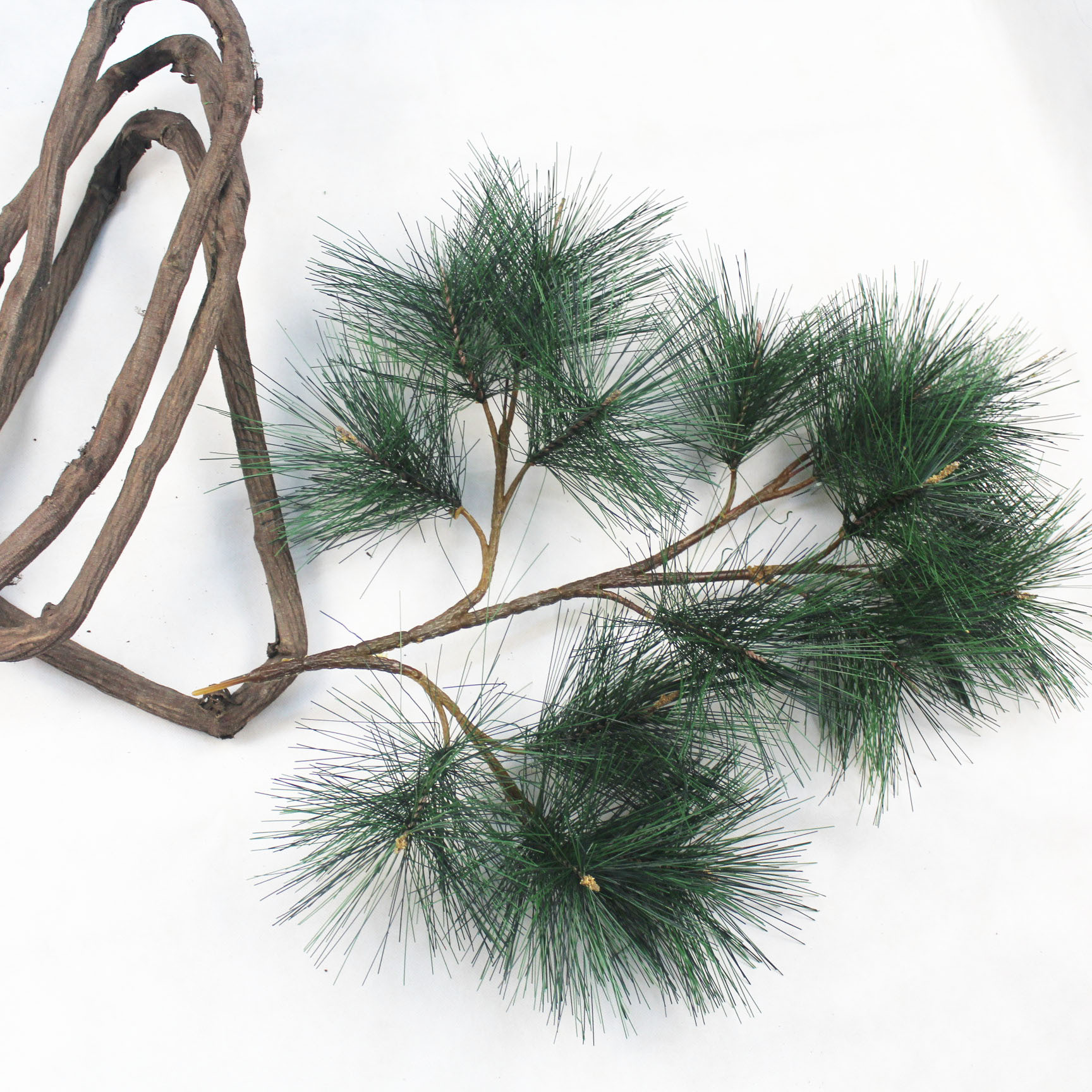 Artificial pine branches, artificial pine branches, signal towers, Christmas trees, artificial tree branches, decorative vines, Yiwu manufacturers pic 2
