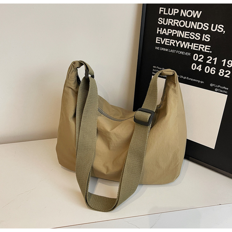 防水尼龙布袋斜挎包2024新款百搭饺子包简约百搭大容量上课单肩包详情41