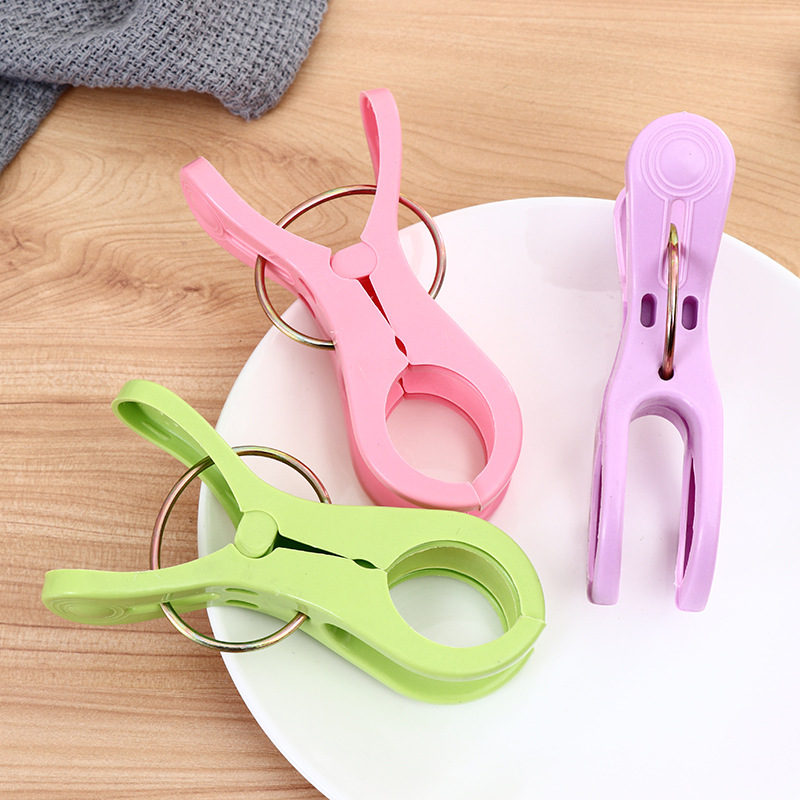 The manufacturer has in stock three sets of windproof clips, large quilt clips, sun-drying quilt clips and plastic coat clips pic 15