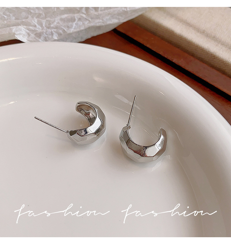 European and American niche matte metal brushed and cut silver earrings, trendy and individualistic, irregular stud earrings pic 14