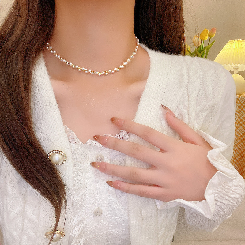 French retro high-end pearl necklace with a unique feminine charm, simple and elegant sweater chain, gentle and fairy-like accessory pic 37