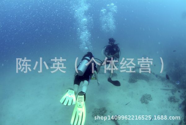 Factory direct sales of colored diving flippers, high-quality silicone flippers, and wholesale of diving equipment flippers pic 9