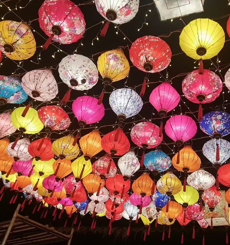 越南钻石灯笼中秋古镇街道国庆网红灯笼街景花灯异形水滴灯笼批发详情8