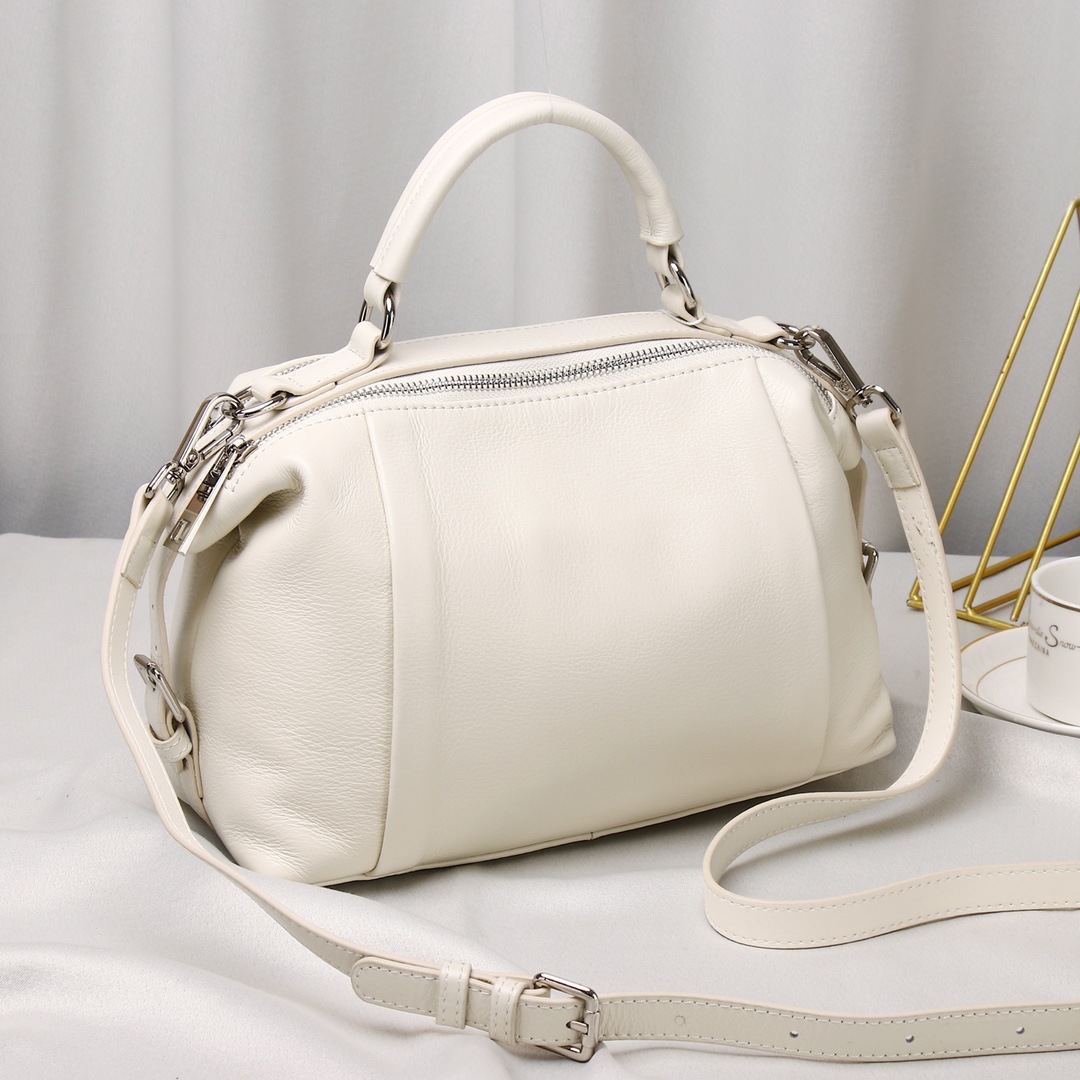 2024新款头层牛皮大容量女士手提包时尚休闲单肩包多功能斜挎包详情3