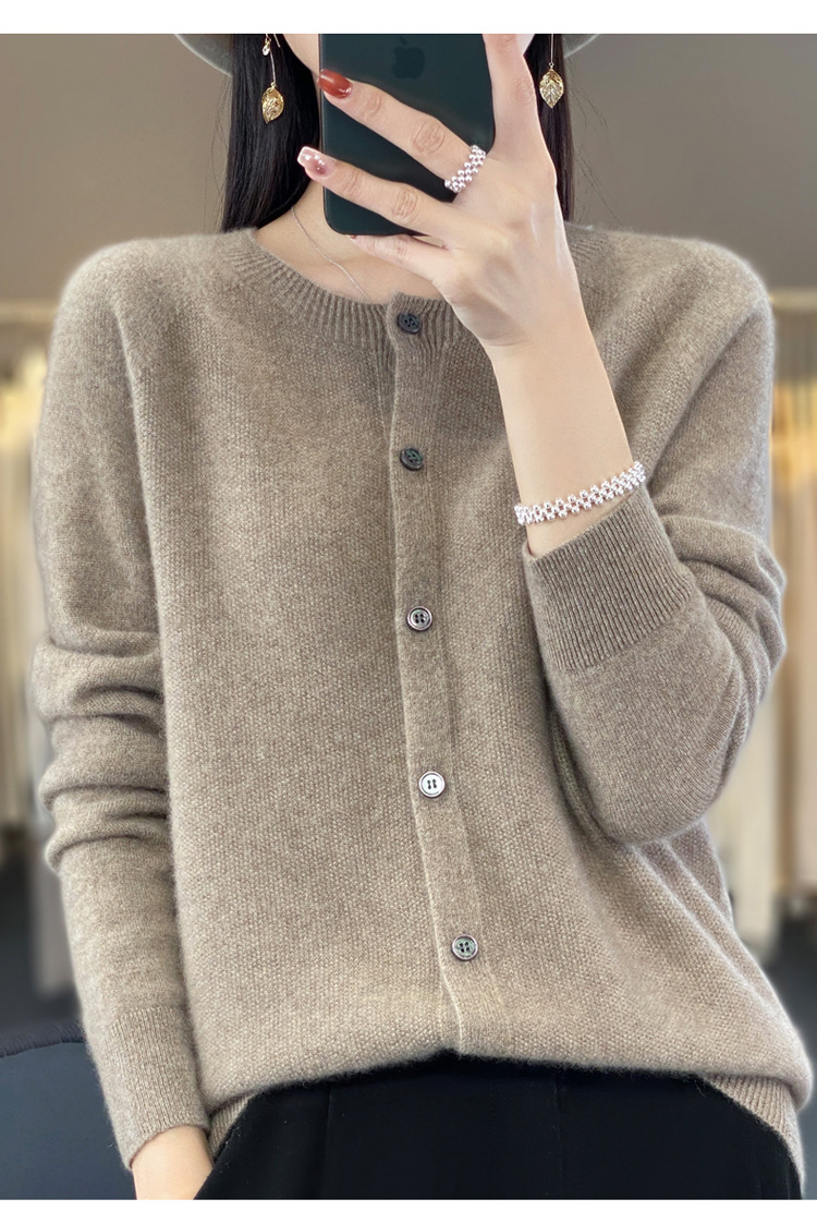 爆款批发秋冬季新款纯羊毛桂花针开衫宽松大码圆领羊毛衫详情10