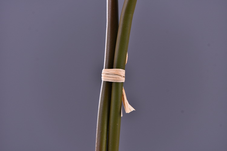 Wholesale manufacturer of artificial water lilies, direct sales of artificial flowers for wedding, home, hotel and homestay soft furnishings, artificial flowers, and photography props pic 20