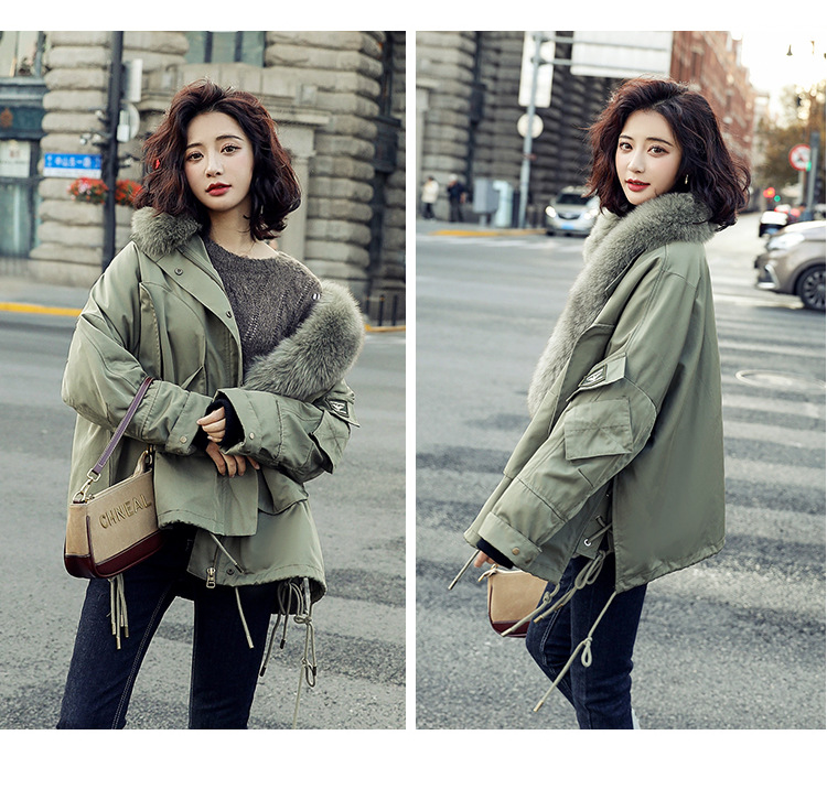 A loose 2020 new winter coat for women in Korean style, with fleece and thickening, a short and eye-catching cotton-padded jacket pic 13