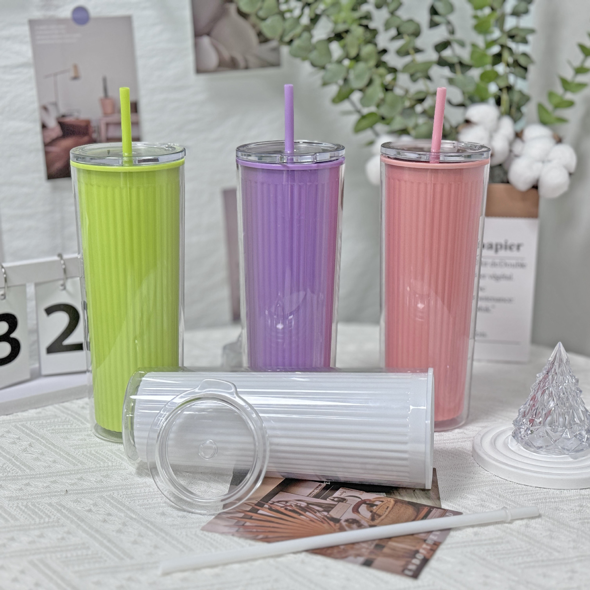 Wholesale of new summer internet-famous couple cups, plastic straw cups, and large-capacity plastic water cups for export with vertical patterns and straight bodies pic 17