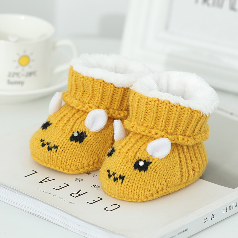 Otoño invierno 0-6 meses tejido a mano zapatos de lana de bebé cien días luna llena bebé no cae zapatos 3 más peluche zapatos de algodón engrosado pic 13