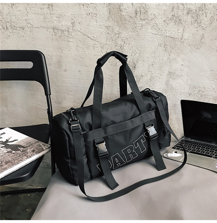 手提短途旅行包女潮牌时尚休闲斜挎包干湿分离运动大容量健身包男详情22