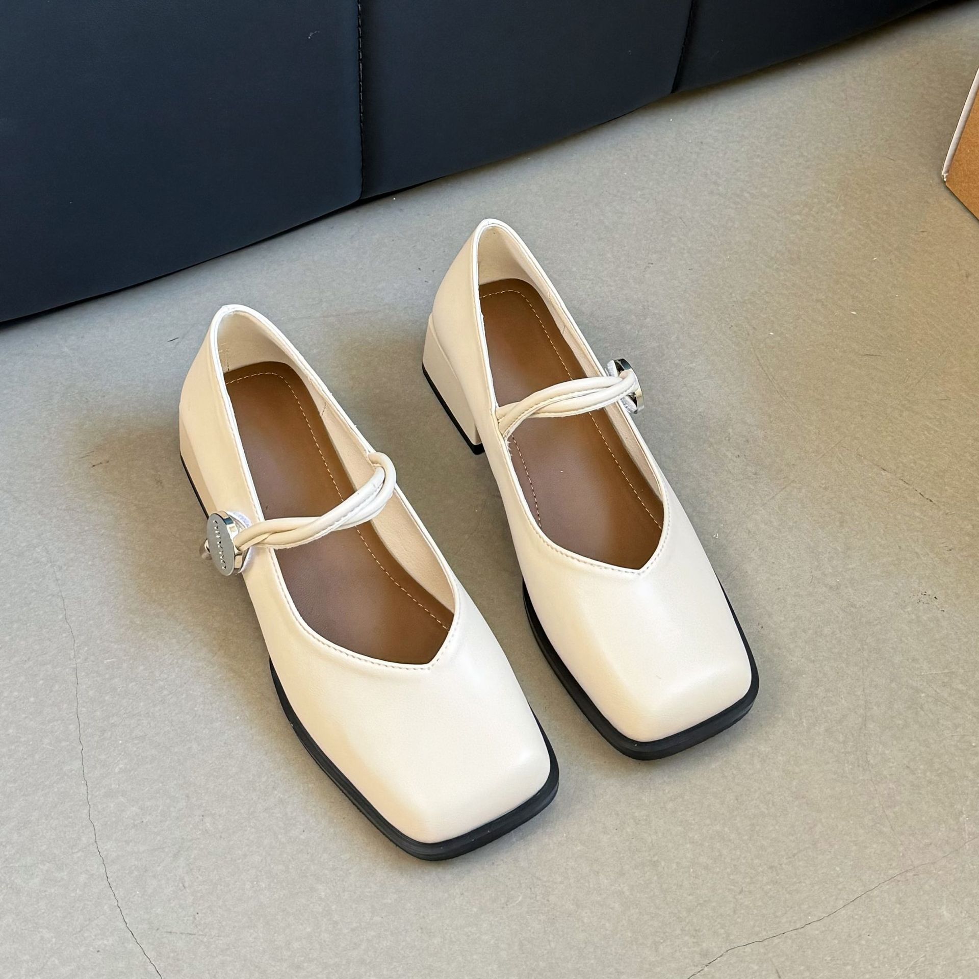 葡萄妈蝴蝶结玛丽珍鞋女法式高跟鞋真皮女鞋小香风粗跟制服皮鞋女详情1