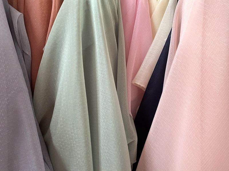 Wholesale of new polyester clothing, skirt, yarn fabric, toys, headwear, hair accessories, scarf fabric, dot star yarn and wrinkled fabric pic 10