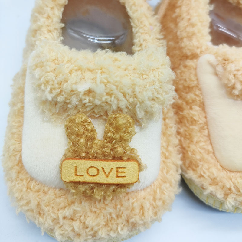 Baby shoes for 0-1 year old, soft-soled walking shoes for autumn and winter, cotton shoes for boys and girls aged 6-9 to 12 months, and shoes for newborns pic 6