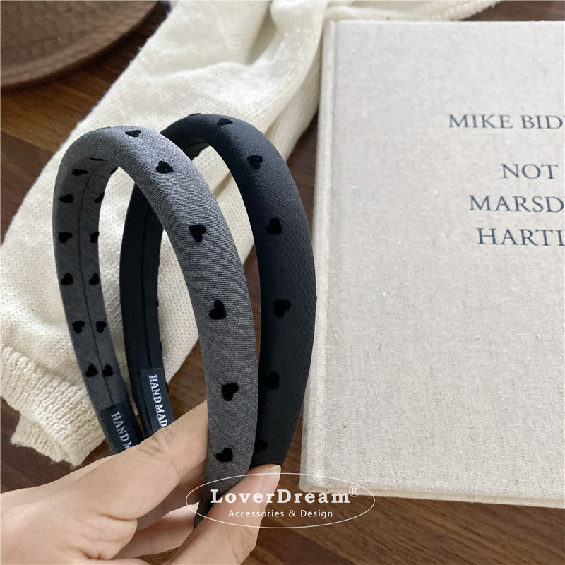 A new high-quality black polka dot heart-shaped bow headband from South Korea, sweet and fashionable headband, versatile hair accessory pic 30