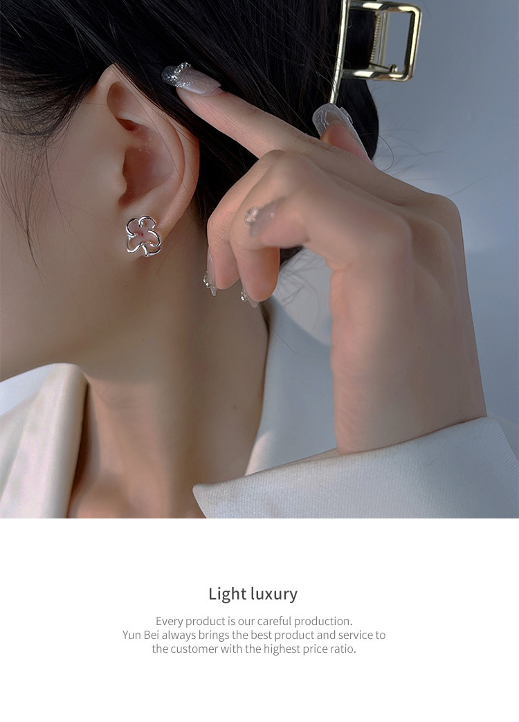 Flower-shaped ear clips for women, 2024 new high-end and light luxury earrings, niche design summer earrings pic 8