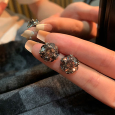 Light luxury and niche design sense, frosted brushed double-layer geometric earrings, simple and versatile for women, elegant stud earrings pic 1