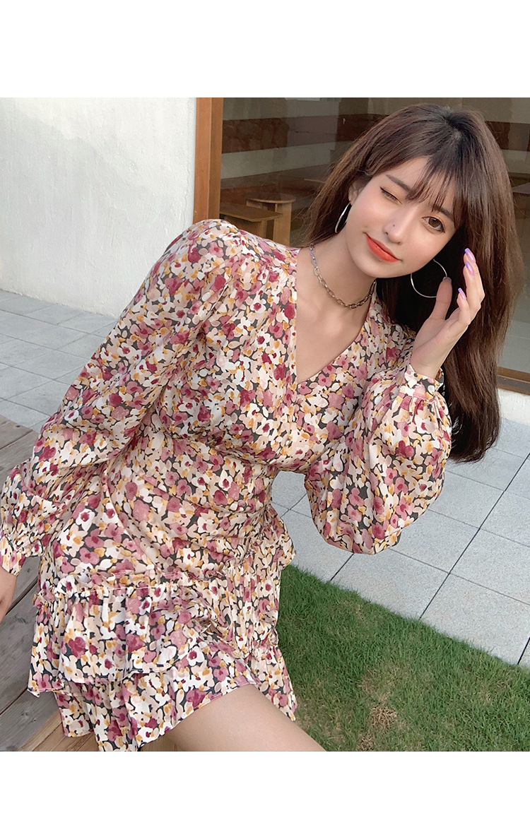 春秋装2021年新款女碎花连衣裙小个子搭配显高收腰显瘦姐妹长袖裙详情7