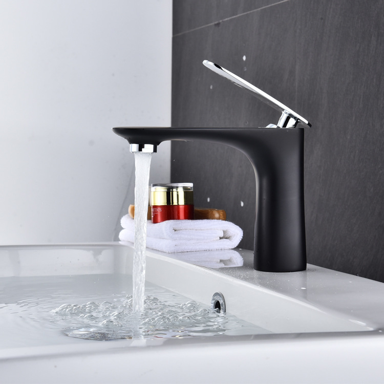 Best-selling bathroom porcelain faucet, hot and cold copper bathroom faucet, two-color European black lacquered single-hole washbasin faucet pic 35